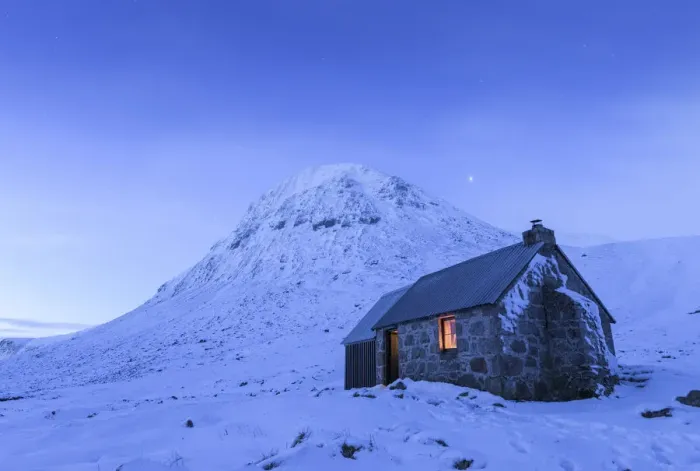 Framed Print : Devils Point and Corrour Bothy in Snow Print, Cairngorms National Park Framed Print : Devils Point and Corrour Bothy in Snow Print, Cairngorms National Park