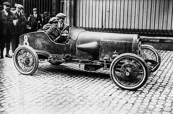 1923 Aston Martin 1. 5 Strasbourg driven by Clive Gallop in 1922 French Grand Prix