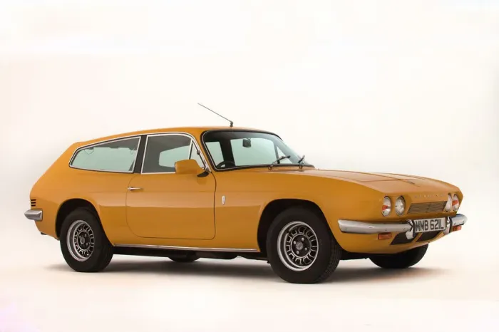Framed Print : 1972 Reliant Scimitar GTE Print Framed Print : 1972 Reliant Scimitar GTE Print
