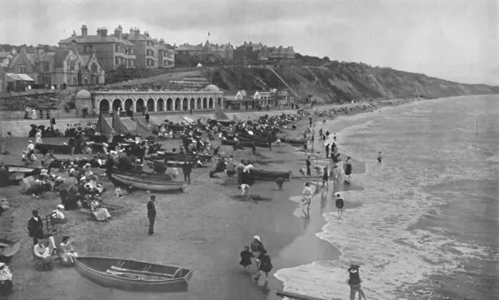 Framed Print : The East Sands Print, c1910 Framed Print : The East Sands Print, c1910