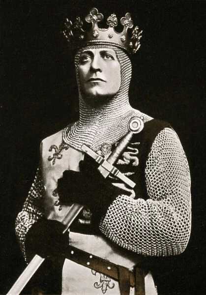 Lewis Waller (1860-1915), actor and theatre manager, in Henry V, 1908-1909. Artist: Langfier Photo