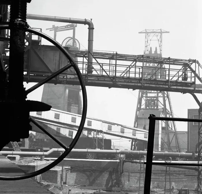 Framed Print : Manvers Main Colliery Print, Wath upon Dearne, 1963 Framed Print : Manvers Main Colliery Print, Wath upon Dearne, 1963