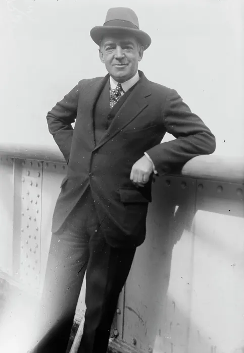Framed Print : Print of Sir Ernest Henry Shackleton, a middle-aged man in formal attire