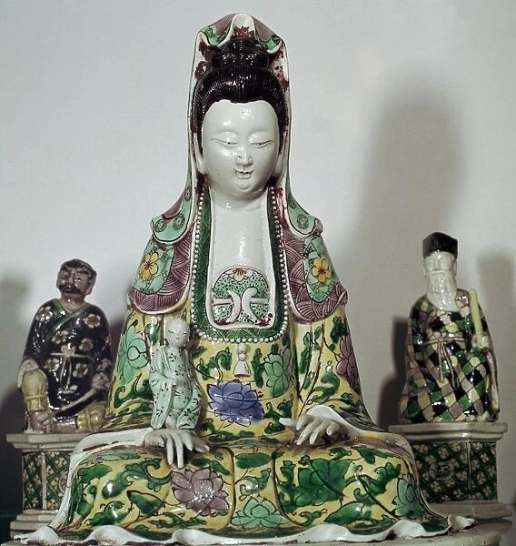 Statuette Chinese of Kuan-Yin, 17th century