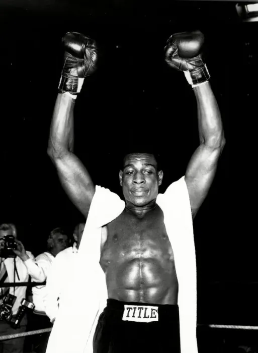 Framed Print : Frank Bruno Print - 1982 Boxing Photo Framed Print : Frank Bruno Print - 1982 Boxing Photo
