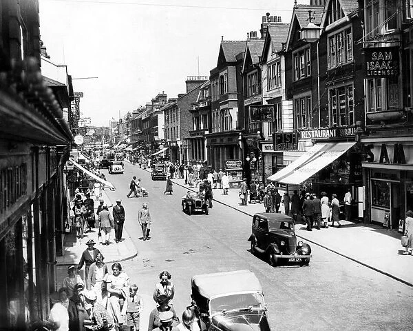 The high street in Southend-on-Sea in 1937