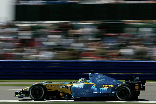 2005 British Grand Prix - Sunday Race, Silverstone, England. 10th July 2005 xxx World Copyright: Peter Spinney / LAT Photographic ref:Digital Image Only (a high res version is available on request)