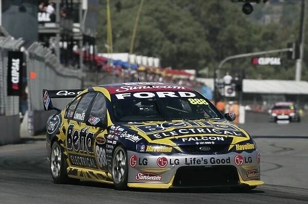 2006 Australian V8 Supercars Clipsall 500, Adelaide, Australia. 25th - 26th March 2006. Race One winner Craig Lowndes (Team Betta Electrical Ford Falcon BA). Action. World Copyright: Mark Horsburgh / LAT Photographic ref: Digital Image Only