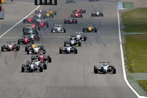 Euroseries F3 Championship: The start of race 1 with Alexandre Premat ASM F3 in the lead