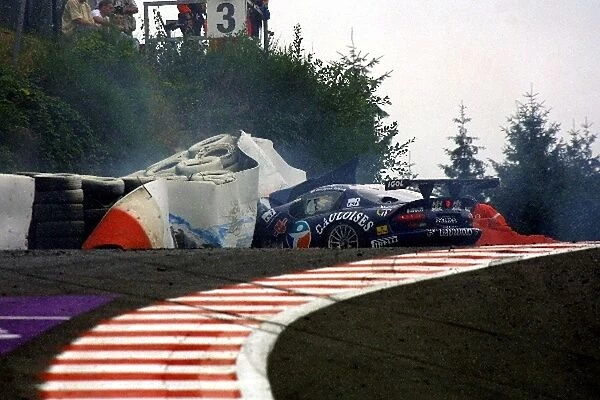 FIA GT Championship: Mike Hezemans crashed the Force One Chrysler Viper at the top of Eau Rouge early