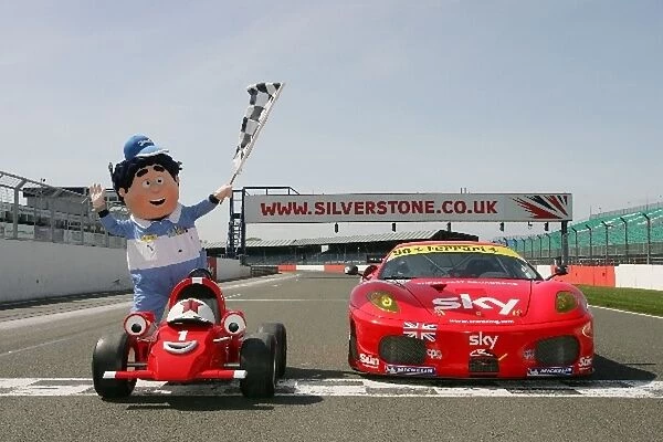 FIA GT Championship Preview: Big Chris and Roary the Racing Car with a Ferrari 430 GT2