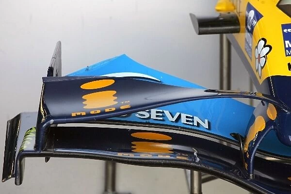 Formula 1 Testing: New Renault aero detail