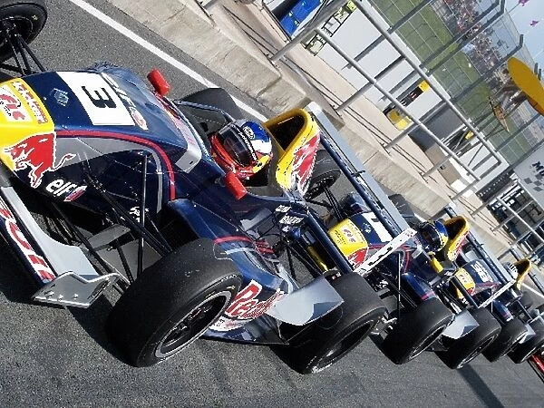 Formula Renault 2. 0 Eurocup: Team Motopark wait in the pitlane