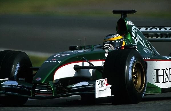 Formula One Testing: Pedro De la Rosa Jaguar R3