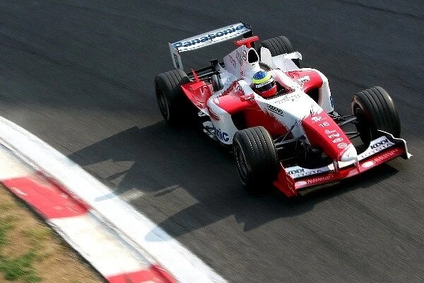 Formula One Testing: Ricardo Zonta Toyota TF104