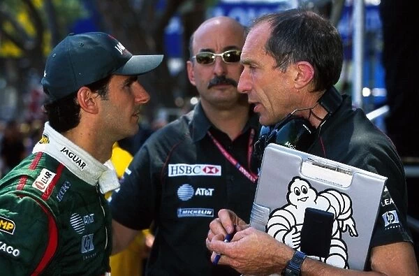 Formula One World Championship: L-R: Pedro de la Rosa, Bobby Rahal, Humphrey Corbett Jaguar Race Engineer