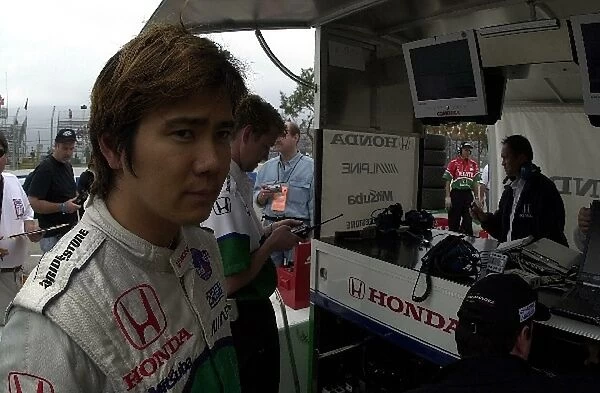 Shinji Nakano (JPN), wonders what went wrong after being only eighteenth fastest in qualifying for the Toyota Grand Prix of Long Beach. Long Beach, Ca. 15 April, 2002