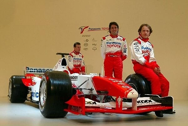 Toyota Racing TF104 Launch: L-R: Olivier Panis, test driver Ricardo Zonta and Cristiano da Matta with the new Toyota TF104