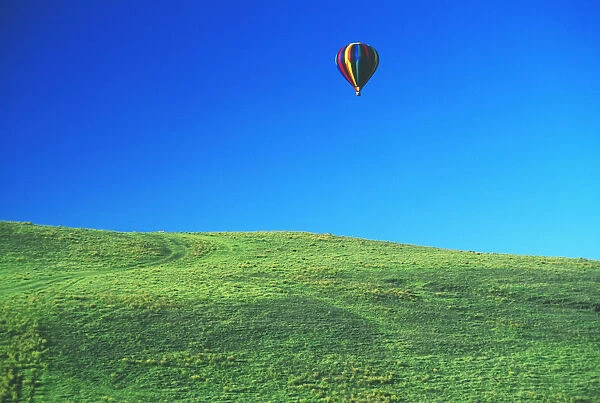 Hawaii, Big Island, Parker Ranch, Waiki i, Colorful Hot Air Balloon