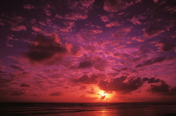 Kiribati, Kiritimati (Christmas Island), Colorful Sunset Over The Ocean
