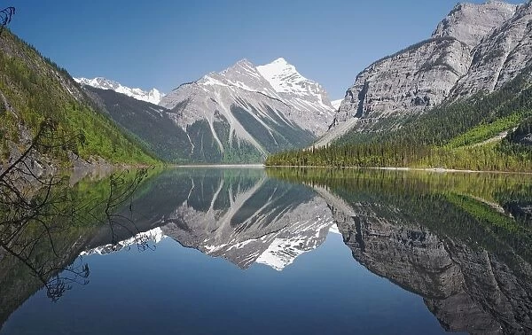 Mckinney Lake, Mount Robson Provincial Park, Jasper, Alberta, Canada