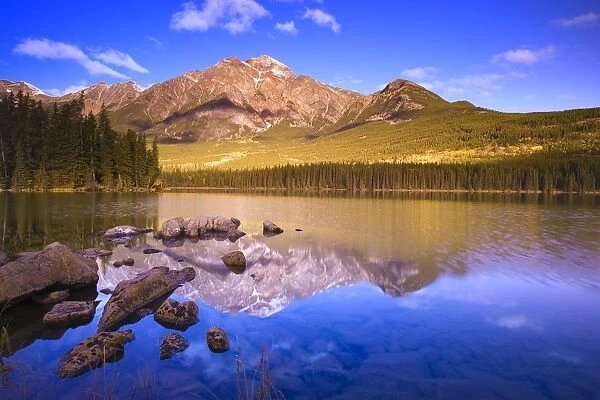 Pyramid Lake, Jasper National Park