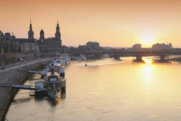 Sunset on River Elbe, Dresden, Saxony, Germany