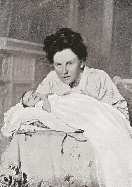 Wilhelmina Of The Netherlands With Her Newly Born Daughter Princess Juliana. Wilhelmina Helena Pauline Maria, 1880 A