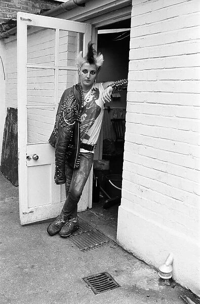 17-year-old punk Saroj Nelson at home in North London. 19th July 1981