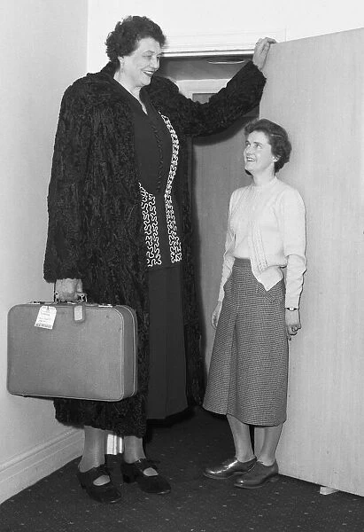 https://www.mediastorehouse.com.au/p/767/1954-tallest-woman-world-katja-van-dyk-21801515.jpg.webp