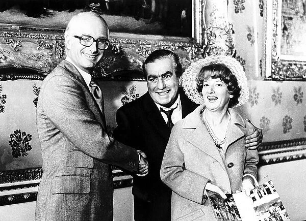 Actress Jean Alexander with actor Bernard Youens and Duke of Bedford