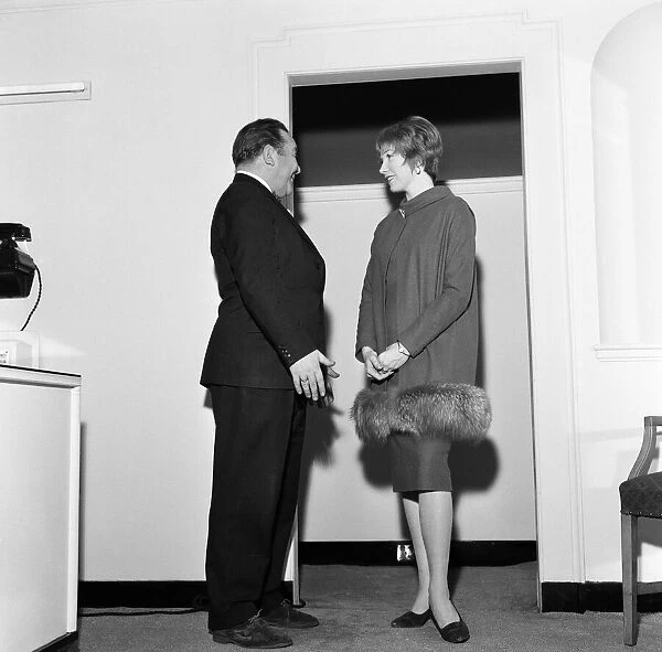 Actress Shirley MacLaine with Jack Bentley. 5th December 1961