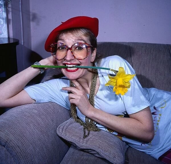 Actress Sue Pollard April 1986 in Adelphi Theatre dressing room wearing red beret