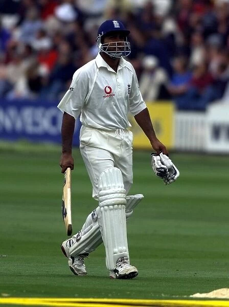 Aftab Habib Of England Walks Back To The Pavillion 1999 After Being Bowled By