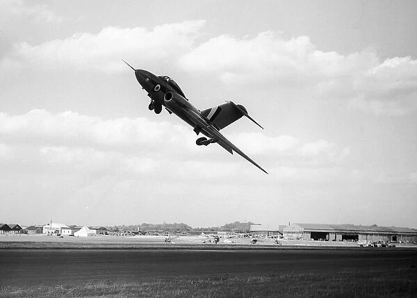 Aircraft Gloster Javelin Sept 1952 taking off at the SBAC Farnborough Air Show