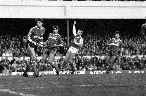Arsenal 3 v. Luton 0. Division One Football. December 1986 LF21-22-039
