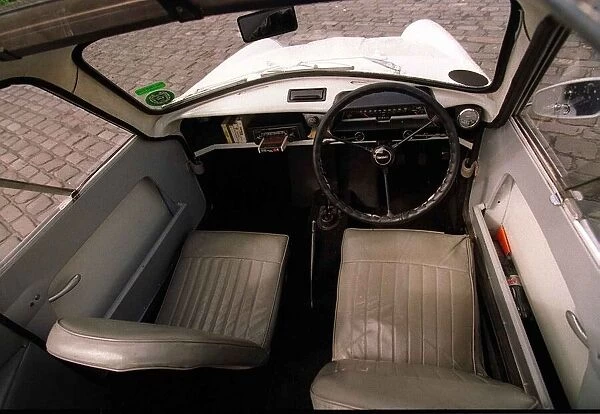 Bond car 875cc interior April 1998