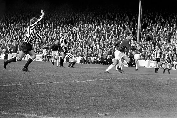 Burnley v. Newcastle. Action from match. November 1969 Z10626-007
