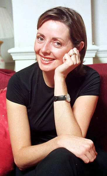 Carol Vorderman TV Presenter September 1998 A©mirrorpix