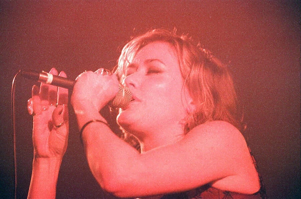Catatonia in concert at the Great Hall, Cardiff University, Students Union, Cardiff
