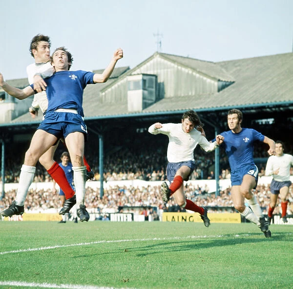Chelsea 1 v Derby County 1, League Division One. Left to right, John O Hare (Derby)