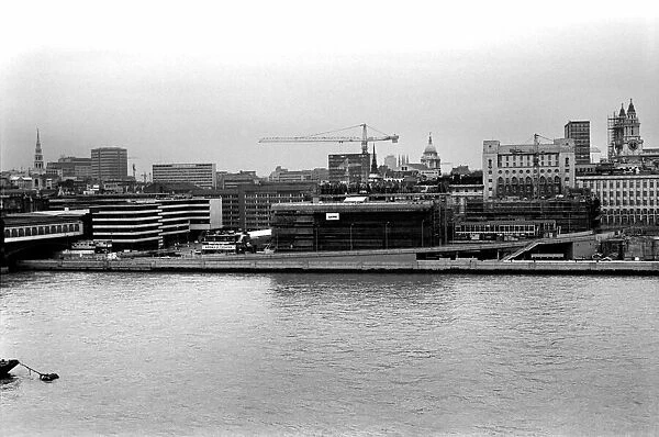 Cityscape: Thames: Panoramic. London Skyline Panorama. February 1977 77-00065-003