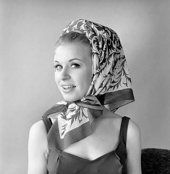 Clothing: Fashion: Headscarf. 1966 B1921-009