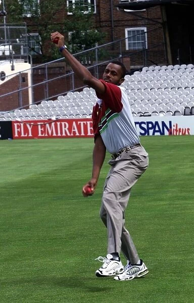 Cricket England World Cup 1999 West Indian fast Bowler delivers ball at the Oval to