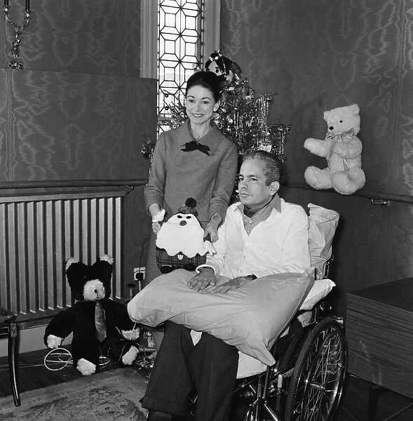 Dame Margot Fonteyn with her husband Dr Roberto Arias who has not been out of hospital