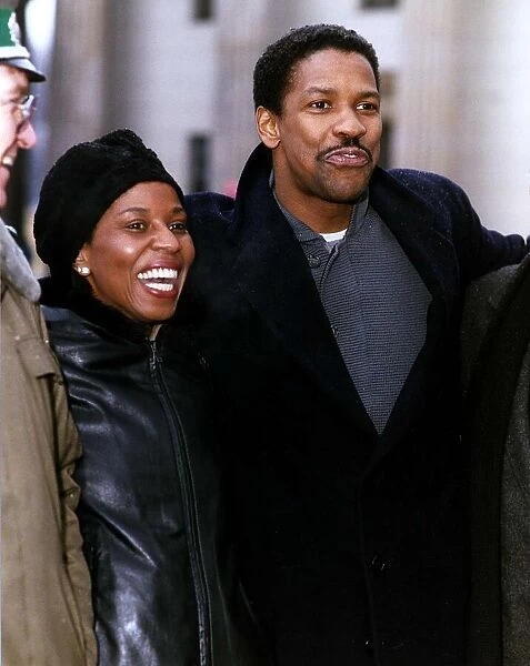 Denzel Washington American Actor out with his wife Pauletta Dbase