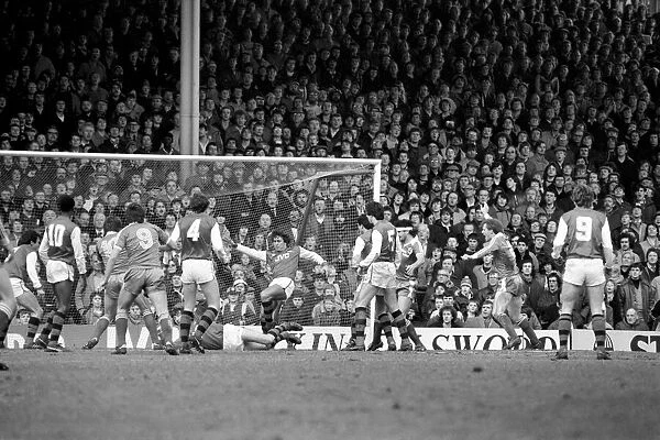 Division 1 football. Arsenal 3 v. Brighton and Hove Albion 1. February 1983 LF12-26-092