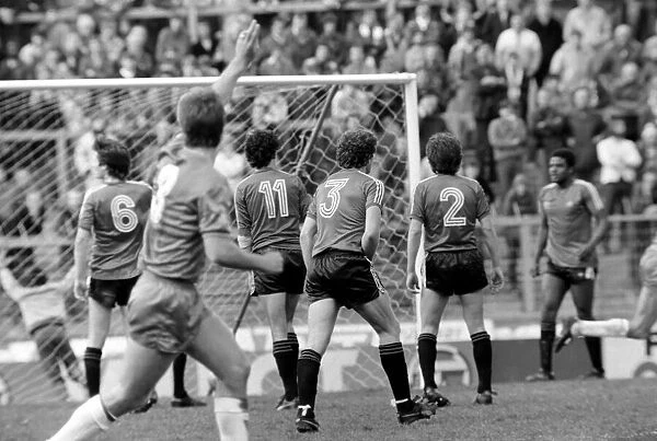 Division 2 football. Chelsea 2 v. QPR 1. April 1982 LF09-05-004