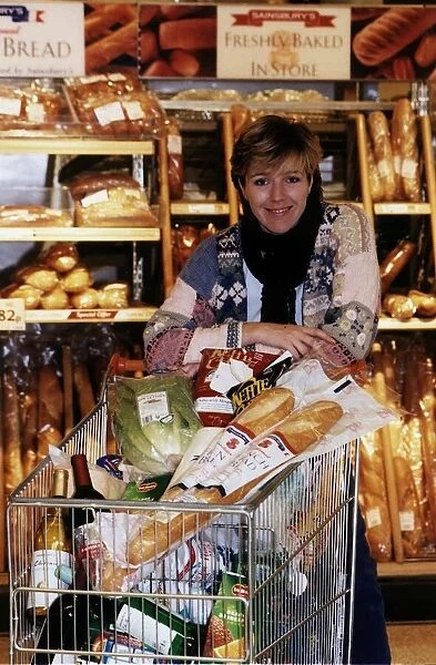 Emma Cunnineham Actress Shopping at her local sainsbury standing with trooly