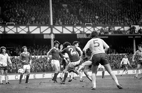 Everton 2 v. Arsenal 0. F. A Cup. January 1981 MF01-01-060